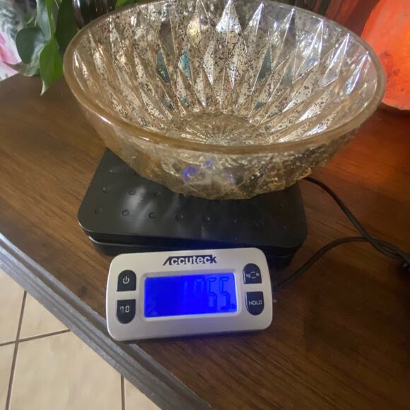 Vintage mercury style decorative silver bowl 8 inches - Picture 7 of 8